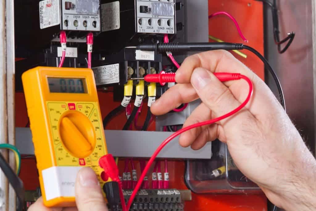 Formation habilitation électrique non-électricien